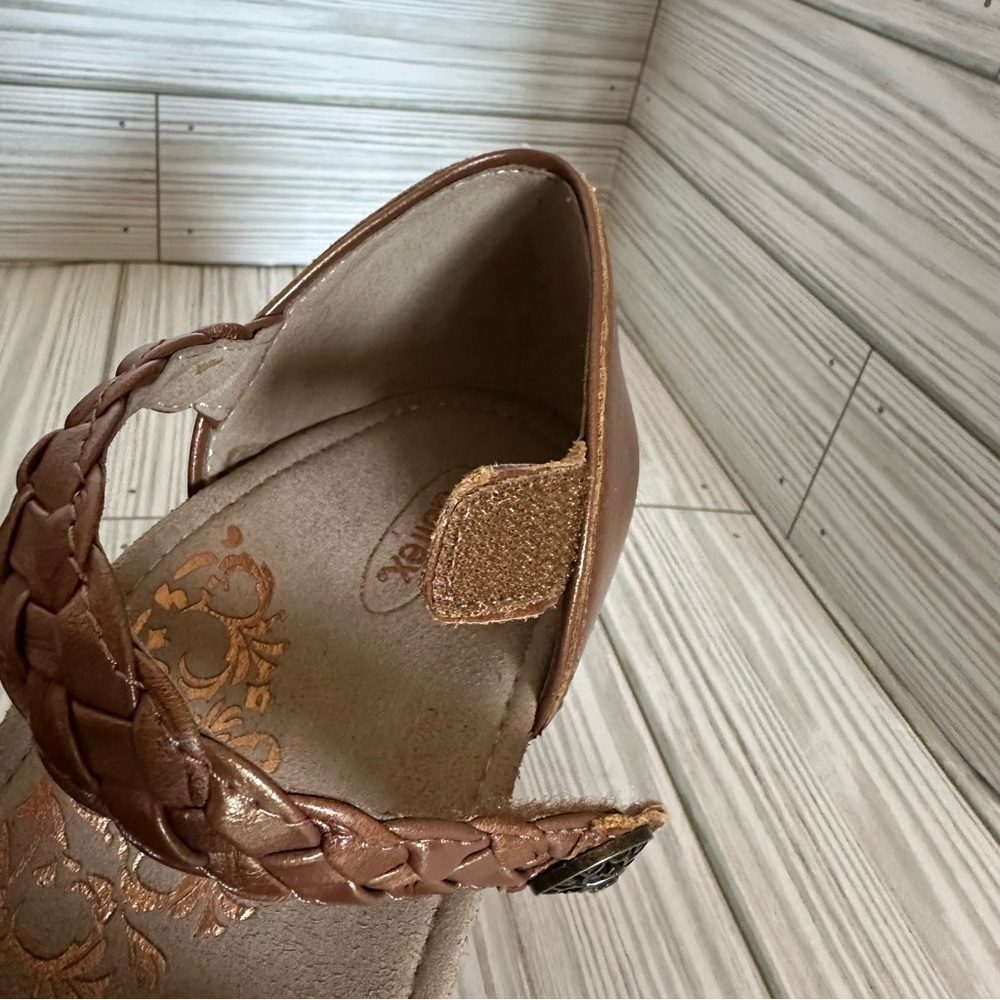 Women's Aetrex Mia Wedge Stone shoes - Picture 6 of 9